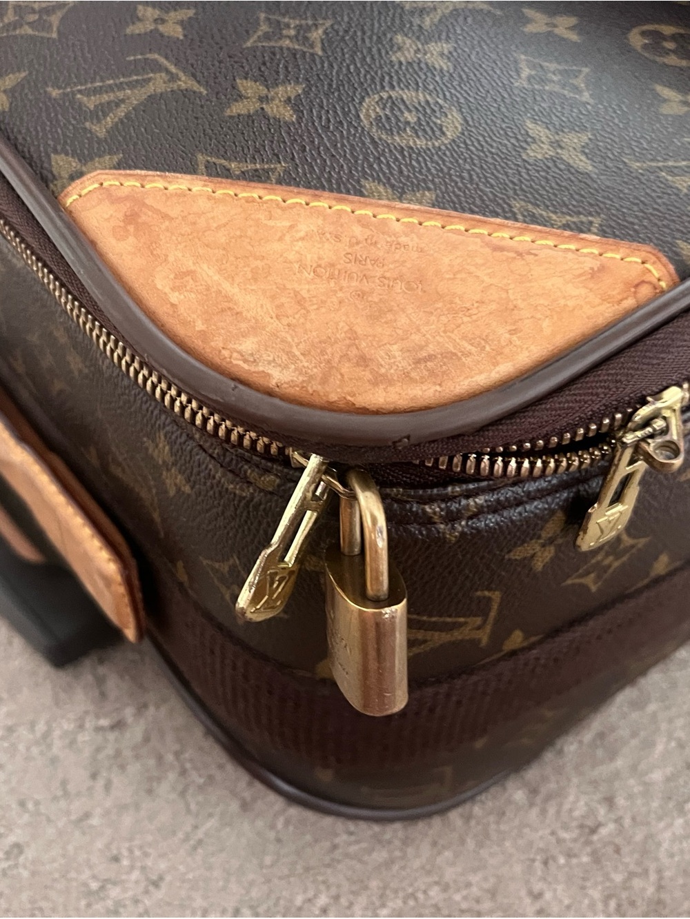 Louis Vuitton Monogram Pegase Rolling Suitcase - Vintage Carry-On - Picture 3 of 7